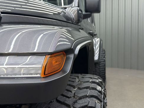 Used 2025 Jeep Wrangler Unlimited Sahara w/ Safety Group AWD/4WD image 13
