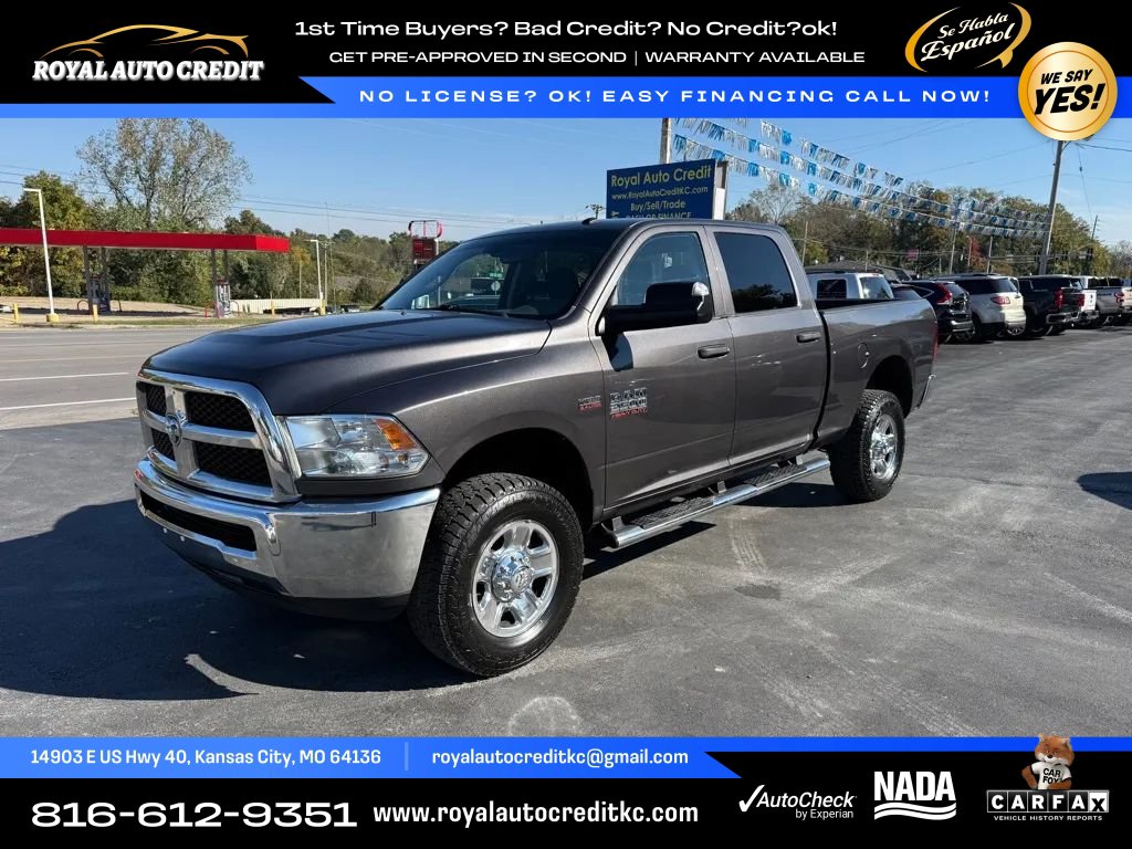 Used 2018 RAM 2500 Tradesman w/ Chrome Appearance Group AWD/4WD image 3