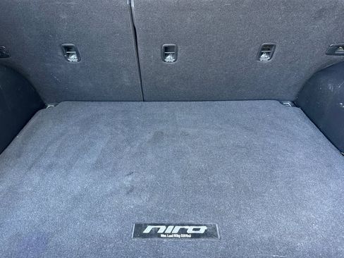 Used 2022 Kia Niro LXS w/ Digital Cluster Package image 32