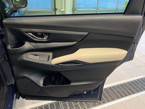 Used 2025 Subaru Ascent Premium image 20