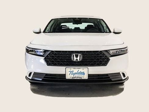 Used 2024 Honda Accord EX image 3