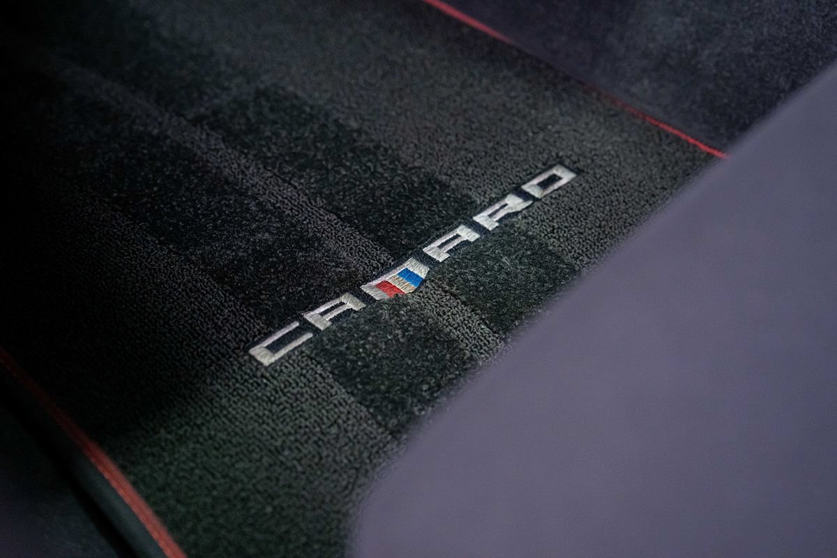 Used 2018 Chevrolet Camaro SS RWD image 11