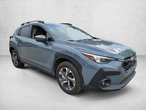 Used 2024 Subaru Crosstrek 2.0i Premium AWD/4WD image 3