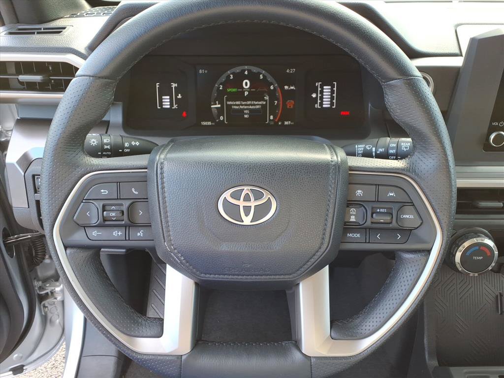 Used 2026 Toyota 4Runner SR5 AWD/4WD image 15