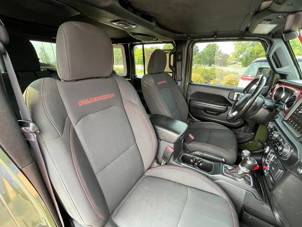 Used 2022 Jeep Wrangler Unlimited Rubicon w/ Cold Weather Group AWD/4WD image 31