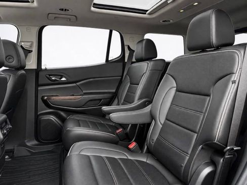 Used 2020 GMC Acadia Denali w/ Denali Ultimate Package image 18