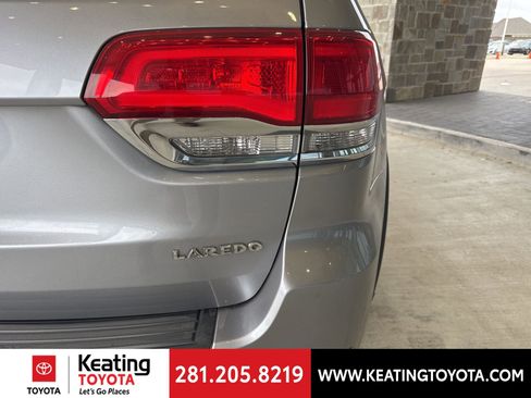 Used 2018 Jeep Grand Cherokee Laredo image 9