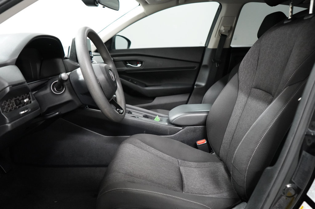 Used 2023 Honda Accord EX image 13