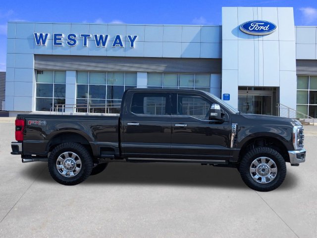 Used 2024 Ford F250 King Ranch w/ Chrome Package AWD/4WD image 2