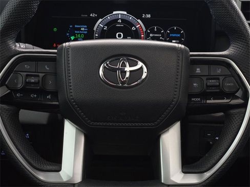 Used 2024 Toyota Tundra Platinum image 26