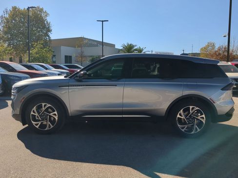 New 2026 Lincoln Nautilus Premier w/ Equipment Group 102A image 6