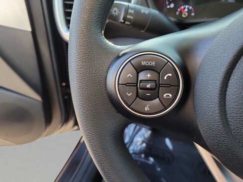 Used 2022 Kia Soul LX w/ Technology Package FWD image 25