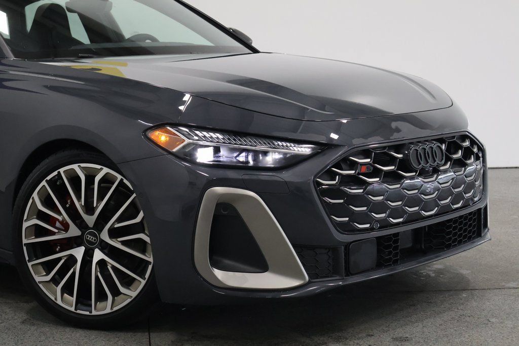 Used 2025 Audi S5 Prestige w/ Prestige Package AWD/4WD image 3