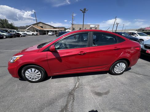 Used 2017 Hyundai Accent SE FWD image 4