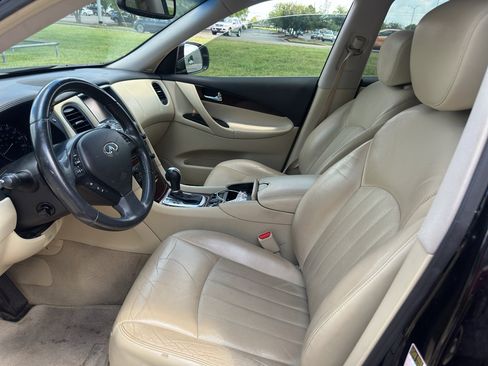 Used 2016 INFINITI QX50 2WD image 16