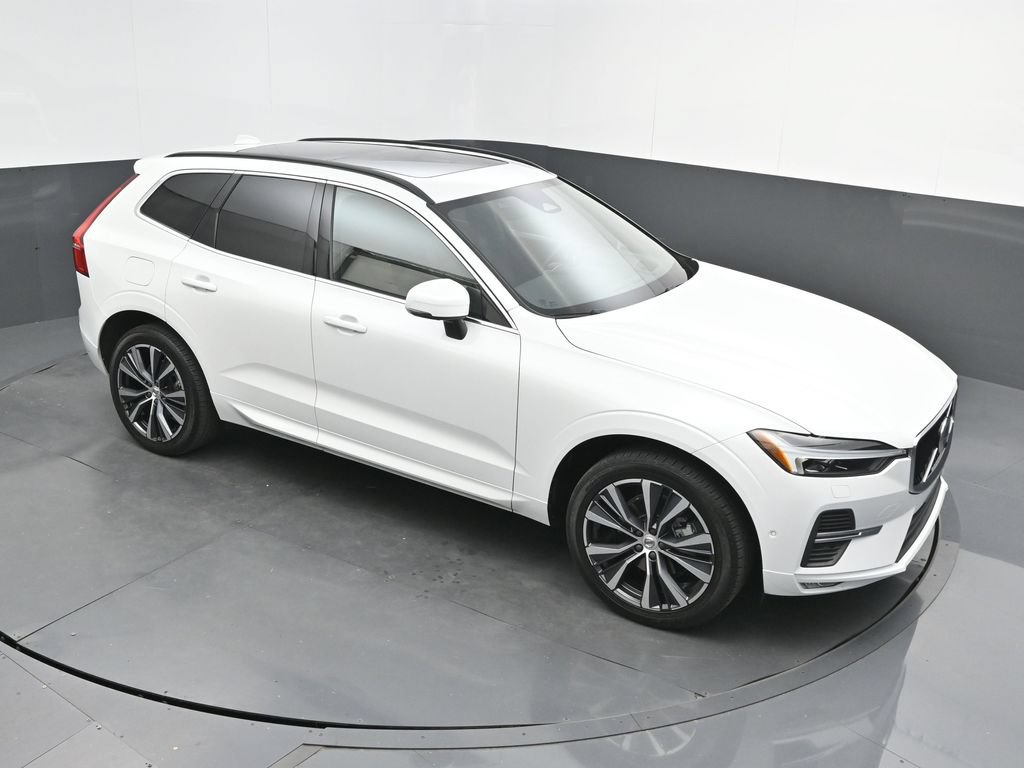 Certified 2022 Volvo XC60 B5 Momentum w/ Advanced Package FWD image 28