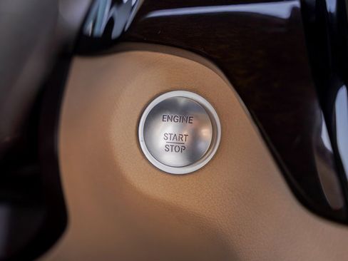 Used 2016 Mercedes-Benz GLE 300d 4MATIC image 23