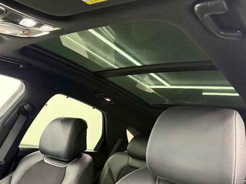 Used 2025 Genesis GV70 2.5T Sport Prestige w/ Sport Prestige Package image 21