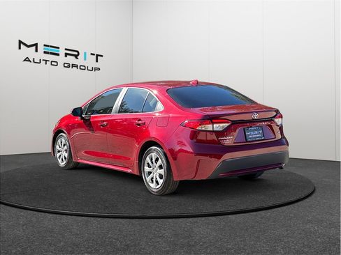 Used 2022 Toyota Corolla LE image 7