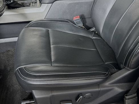 Used 2018 Ford F150 Lariat w/ Equipment Group 502A Luxury AWD/4WD image 19