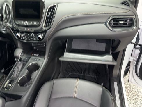 Used 2023 Chevrolet Equinox Premier AWD/4WD image 23