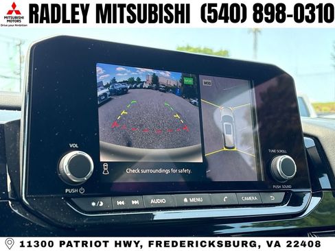 Used 2023 Nissan Pathfinder Rock Creek AWD/4WD image 9