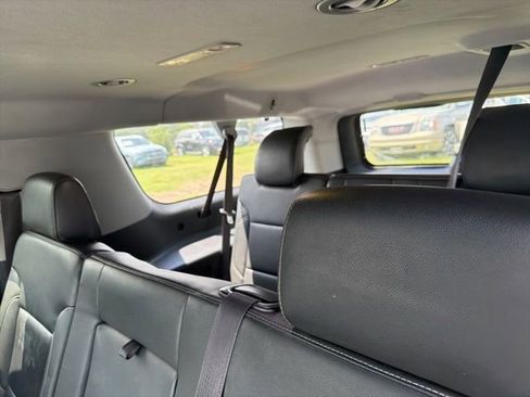 Used 2017 Chevrolet Suburban LT AWD/4WD image 11