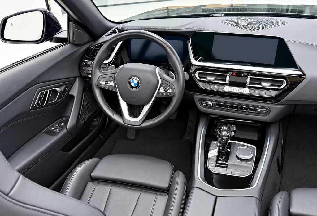 Used 2020 BMW Z4 sDrive30i w/ Convenience Package RWD image 13