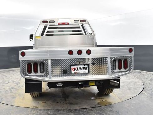 New 2024 RAM 2500 Tradesman w/ Chrome Appearance Group image 6