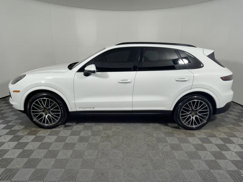 Used 2020 Porsche Cayenne S image 2