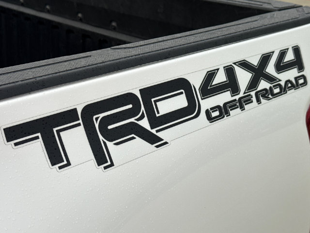 Used 2017 Toyota Tacoma TRD Off-Road AWD/4WD image 6