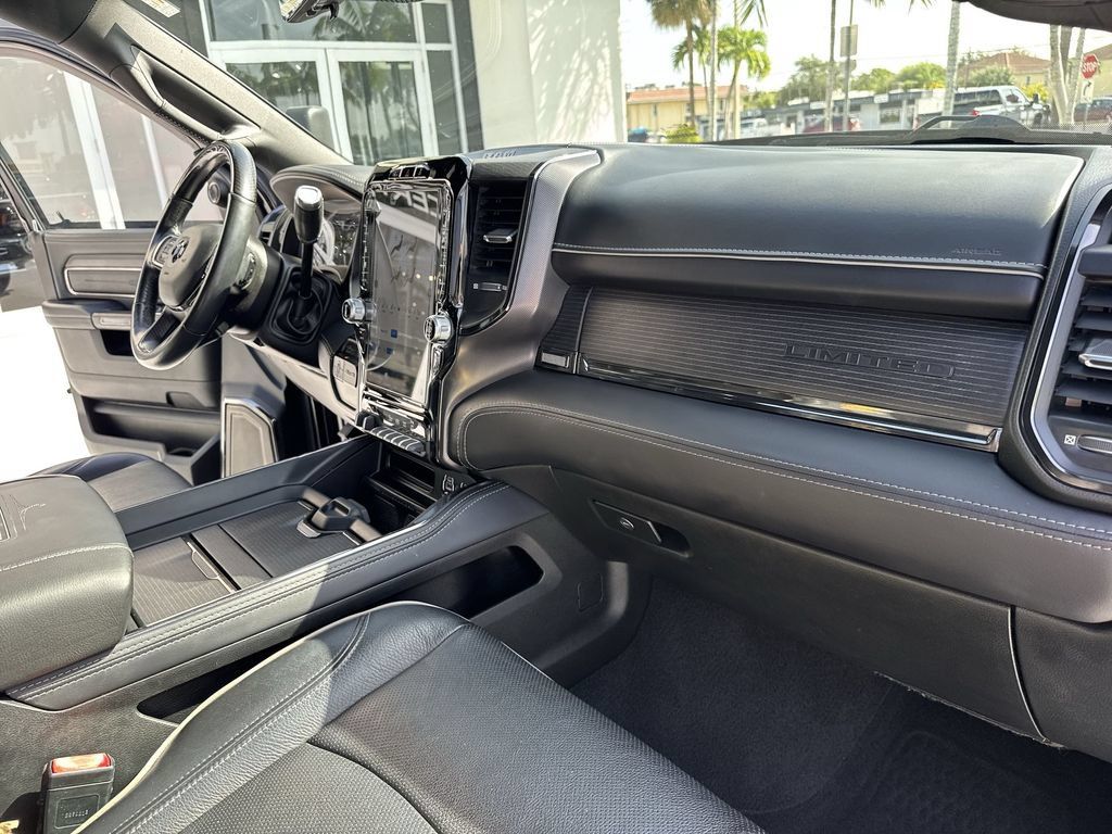 Used 2022 RAM 2500 Limited AWD/4WD image 29