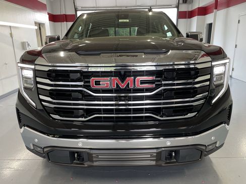 New 2026 GMC Sierra 1500 SLT w/ SLT Premium Plus Package image 2