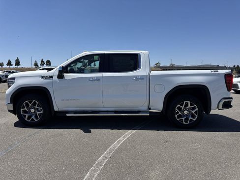 New 2026 GMC Sierra 1500 SLT w/ SLT Premium Plus Package AWD/4WD image 5