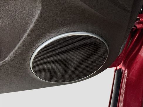 Used 2011 Chevrolet Cruze LT image 18