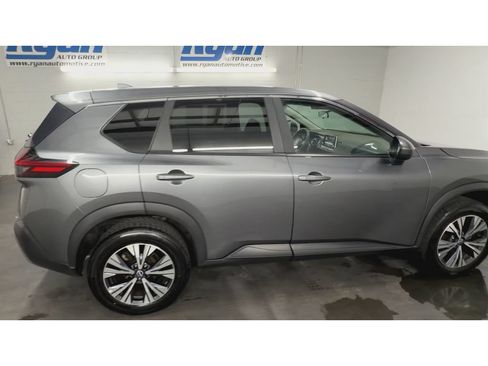 Used 2023 Nissan Rogue SV AWD/4WD image 9