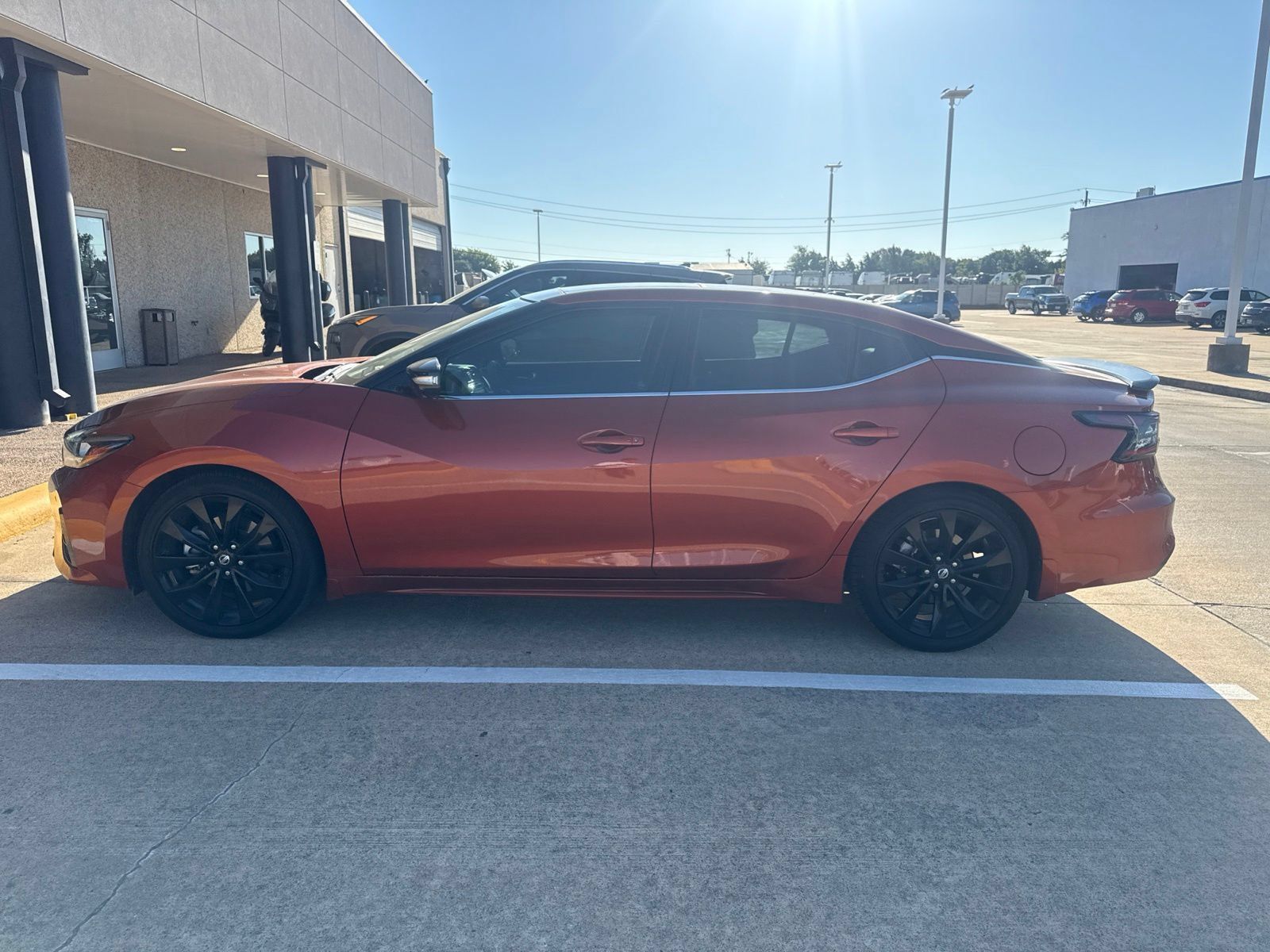 Certified 2022 Nissan Maxima SR w/ Sport Mat Group FWD image 4