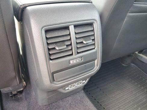 Used 2021 Volkswagen Passat 2.0T SE image 15