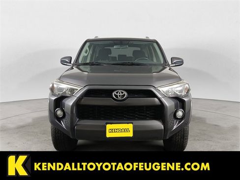 Used 2016 Toyota 4Runner SR5 image 8