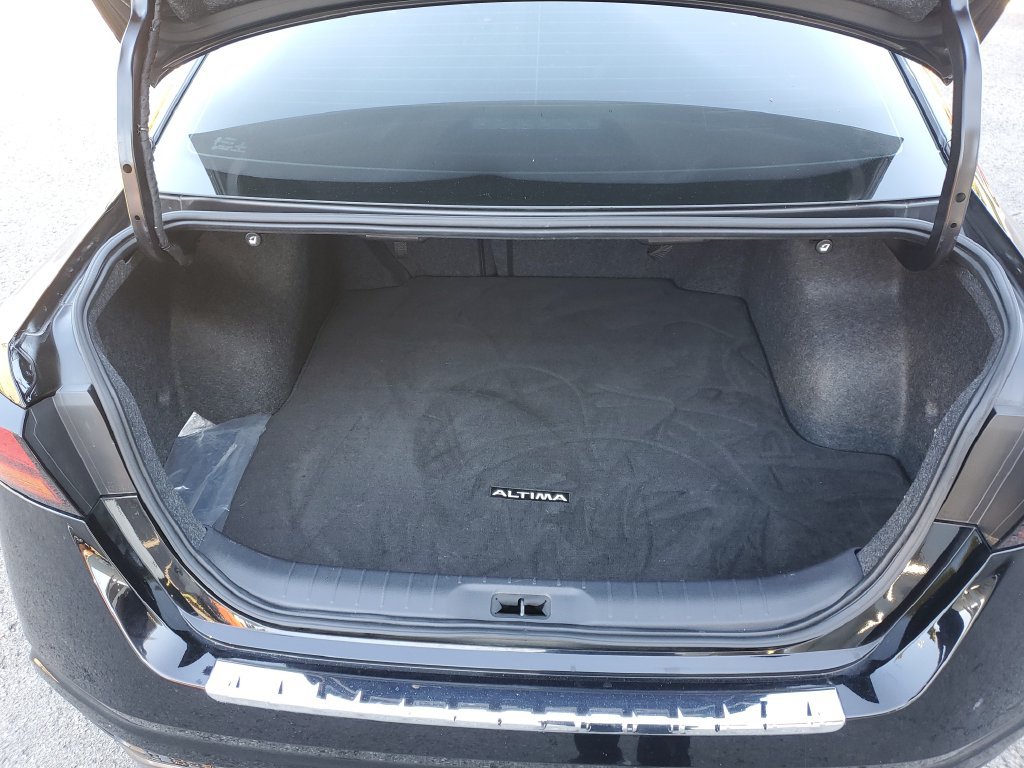 Certified 2022 Nissan Altima 2.5 SR w/ Midnight Edition Package FWD image 9