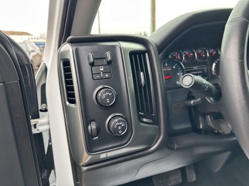 Used 2018 Chevrolet Silverado 1500 LT w/ All Star Edition image 17