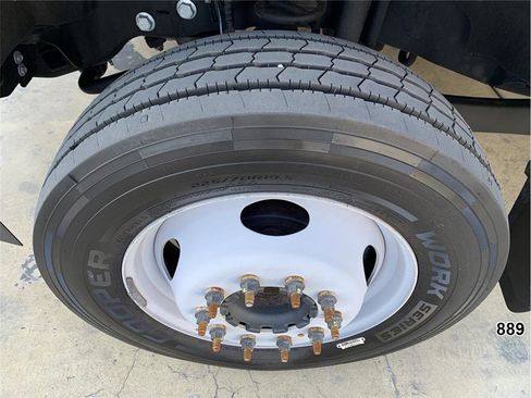 Used 2020 Ford F550 2WD Regular Cab Super Duty image 20