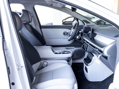 New 2026 Hyundai Ioniq 9 Limited image 26