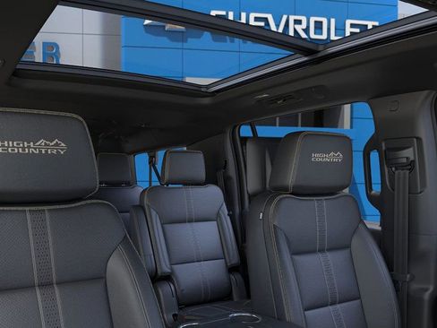 New 2026 Chevrolet Suburban High Country image 24