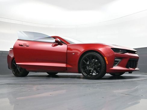 Used 2017 Chevrolet Camaro SS image 37