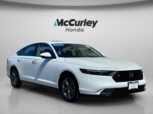 Certified 2025 Honda Accord EX-L image 1
