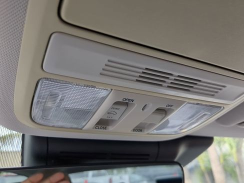 Used 2018 Honda Accord EX-L image 21