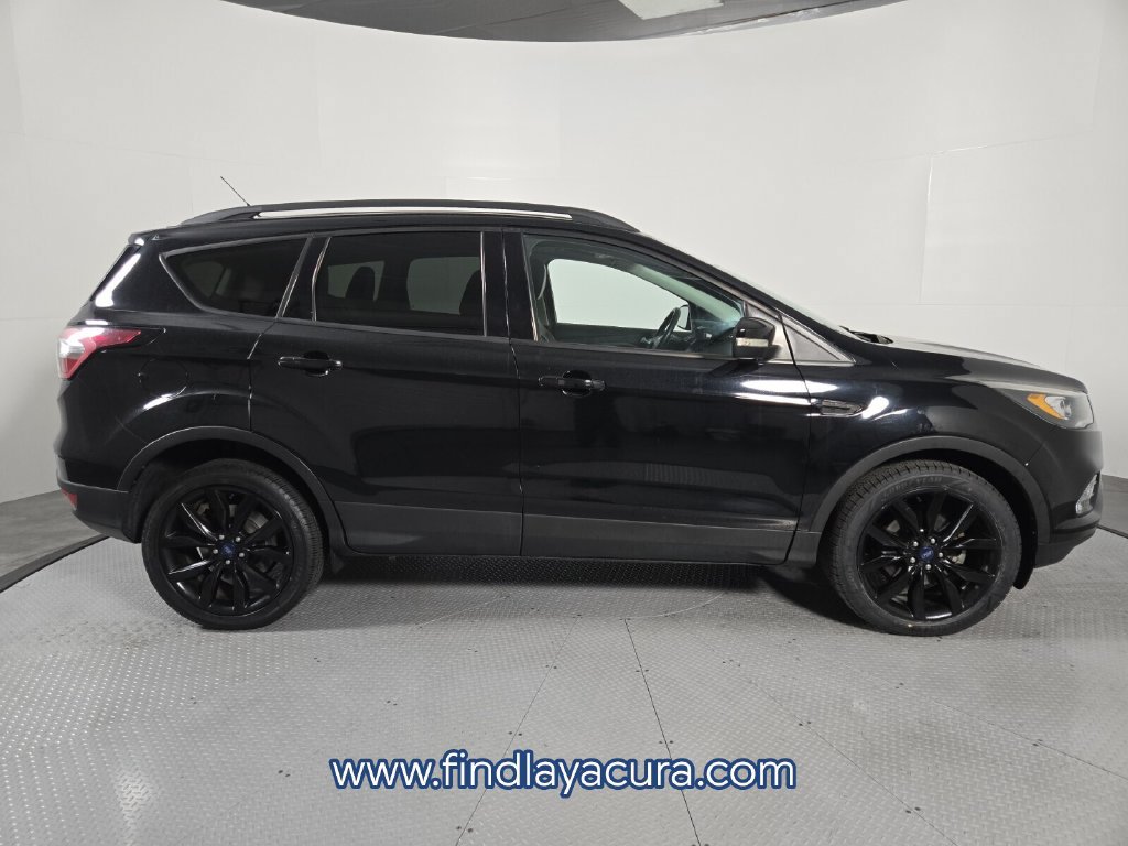 Used 2017 Ford Escape Titanium FWD image 11