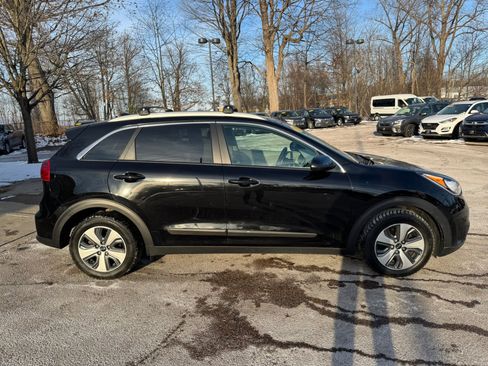 Used 2019 Kia Niro LX image 8