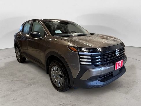New 2026 Nissan Kicks S FWD image 8